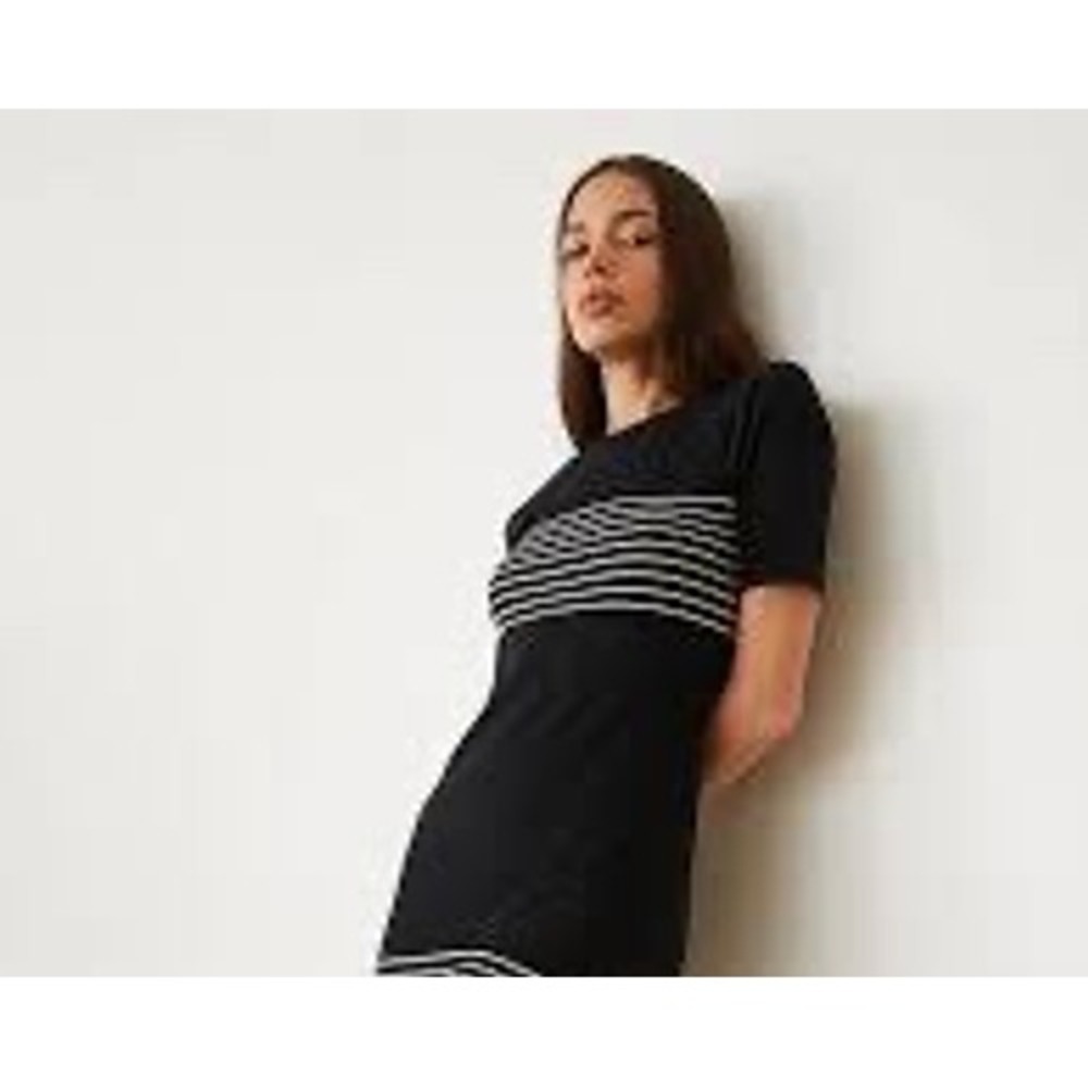 Monrow NWT Black Striped Knit Short Sleeve Maxi Dress Size M Revolve